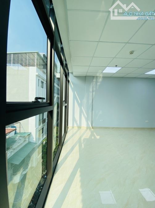 Cho thuê văn phòng tại Thái Hà 50m2 nhà mới 100% giá rẻ nhất quận Đống Đa - 1