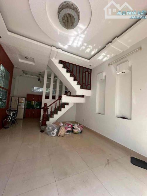 CHO THUÊ NHÀ GẦN CHỢ HIỆP BÌNH , MỚI ĐẸP, ĐƯỜNG XE HƠI TỚI NHÀ, NGAY CHỢ HIỆP BÌNH, P. HBC - 1