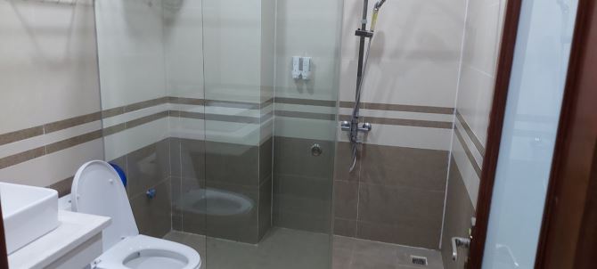 Bán nhà 7 tầng,kinh doanh mặt phố nguyễn công hãng, dt 100m2,MT 5m,hướng ĐN,giá chỉ 8.5 tỷ - 2