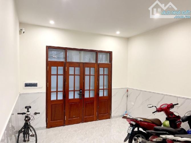 Cầu Bươu Hữu Hòa 32m2 xây 4 tầng và tầng lửng dân xây 3 tỷ  + Nhà nằm gần cầu Hữu Hòa