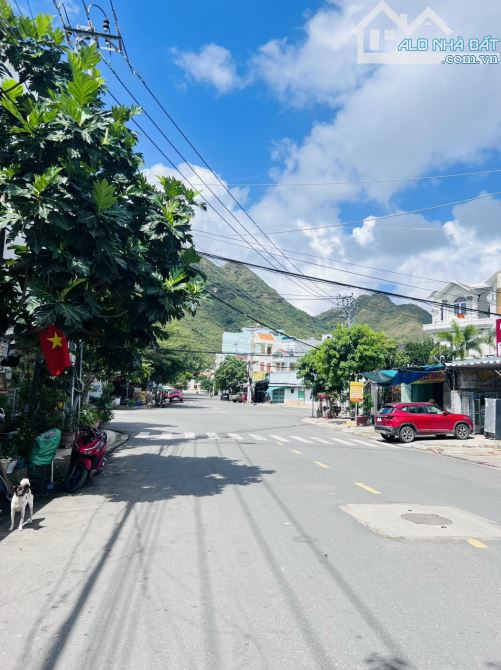 Cần bán lô đất mặt đường Lý Thái Tổ - Tây Mương - Hòn Xện - Vĩnh Hòa. Tp Nha Trang. Giá re - 1