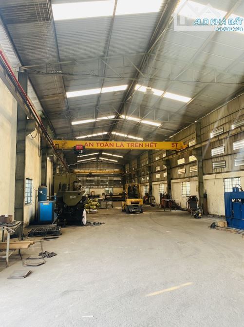 Cho thuê kho xưởng Dĩ An 2000m/60tr có cẩu trục đường cont điện 560kva vp lm việc