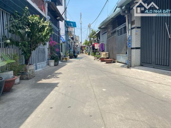 Bán nhà shr 4*12m lầu trệt. Hẻm rộng Trung Chánh. Hocmon