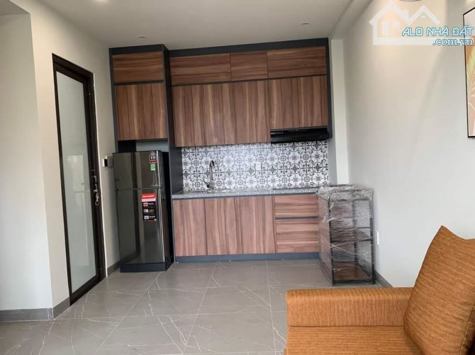 Căn hộ phố Trấn Vũ: 31m2, full đồ, thang máy, vị trí cực đẹp, view hồ Trúc Bạch, giá 7,5tr - 2