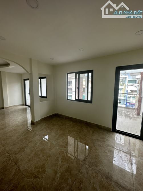 Bán nhà mặt tiền Nguyễn Thị Nhỏ, Q11 gần Hồng Bàng 8x17 4l thang máy chỉ 33 tỷ - 2