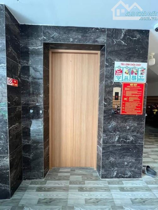 Bán CHDV Bình Thạnh, 22 phòng,  thang máy xịn xò, thu nhập khủng, giá chỉ: - 7