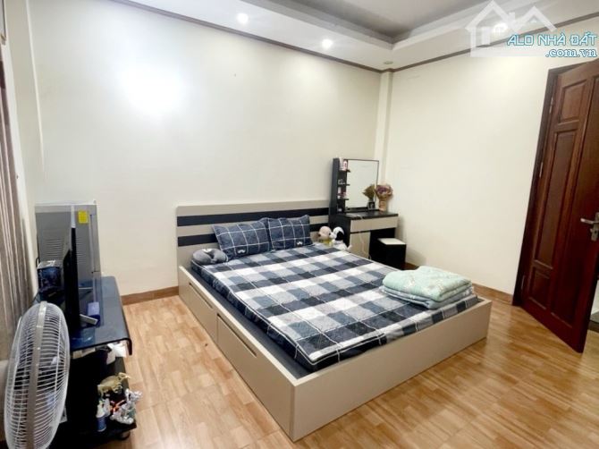 Bán Nhà Đông Thiên, 5 Tầng, 39m2, Giá 4.5 Tỷ, Gần Ôtô Tránh, Gần Trường Học, Gần Chợ - 1