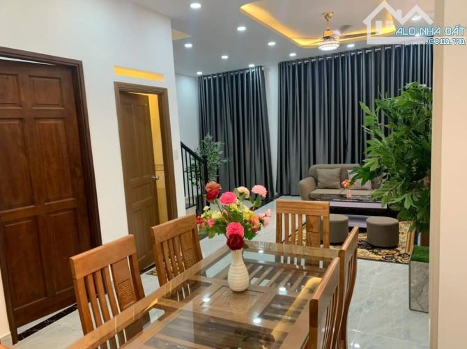 Bán Nhà Đẹp Vườn Lài  Q12-  Sát GV- 2 Tầng BTCT-58m2- 4PN- Chỉ 4 Tỷ hơn - 4