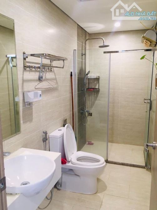 Bán chung cư HH2 - Bắc Hà, Nam Từ Liêm, sổ đỏ, 105m2, 2 phòng ngủ, 2 WC, đầy đủ đồ, 4.8 tỷ - 8