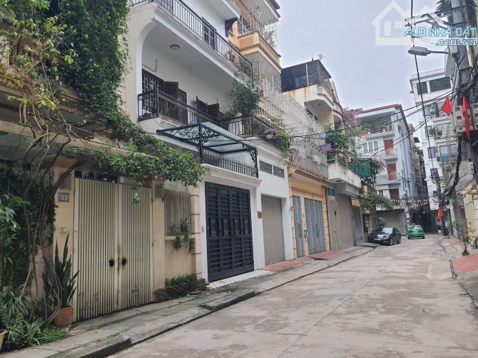 PHÂN LÔ TRẦN QUỐC HOÀN CẦU GIẤY DT 55M 6 TẦNG 15.5 TỶ GARA THANG MÁY NHÀ MỚI KINH DOANH