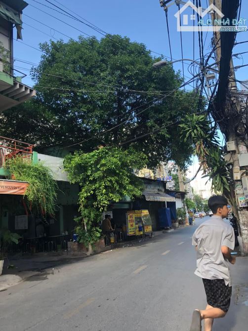 BÁN NHÀ LÔ GÓC HẺM Ô TÔ 5 TẦNG NGUYỄN CỬU VÂN P17 BÌNH THẠNH 6.x TỶ
