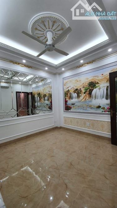 PHÂN LÔ TRẦN QUỐC HOÀN CẦU GIẤY DT 55M 6 TẦNG 15.5 TỶ GARA THANG MÁY NHÀ MỚI KINH DOANH - 1