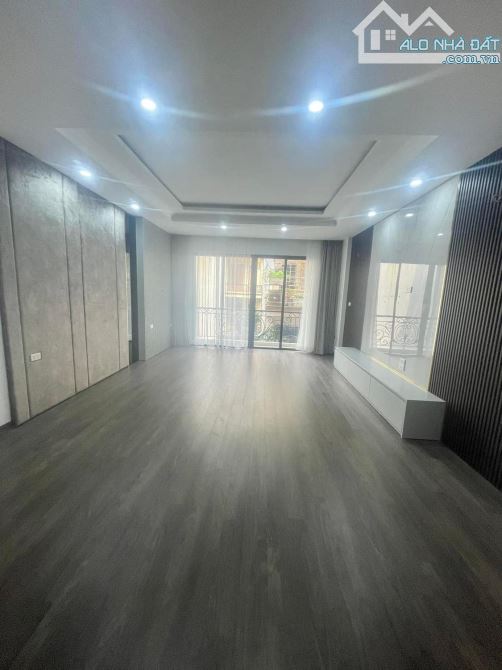 Ngõ ô tô phân lô, 6 tầng thang máy, kinh doanh văn phòng, Đội Nhân, Ba Đình, Hà Nội - 1