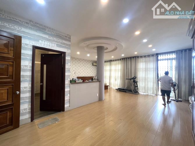 Bán biệt thự 8x20m mặt tiền Trần Thị Ngôi Cao Lỗ P4 Quận 8 - 8