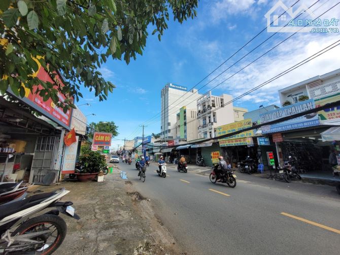 Bán gấp nhà xưởng 280m2, 10m x 28m, mặt tiền đường số Nguyễn Thị Định, Q. 2, chỉ 30 tỷ TL
