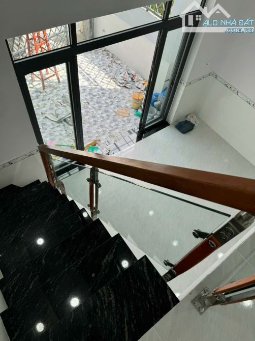 Nhà Bửu Long 1 Trệt 1 Lầu Lửng,SHR thổ cư 100% đường xe hơi thông,gần ĐH Lạc Hồng