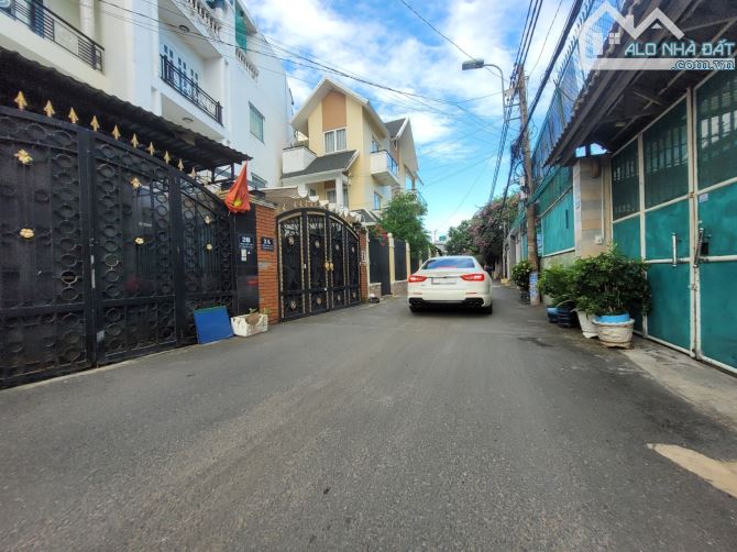 Bán gấp nhà xưởng 280m2, 10m x 28m, mặt tiền đường số Nguyễn Thị Định, Q. 2, chỉ 30 tỷ TL - 1