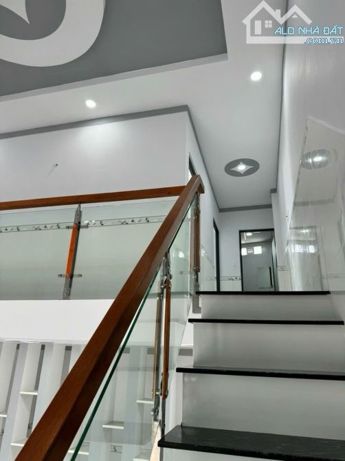 Nhà Bửu Long 1 Trệt 1 Lầu Lửng,SHR thổ cư 100% đường xe hơi thông,gần ĐH Lạc Hồng - 1