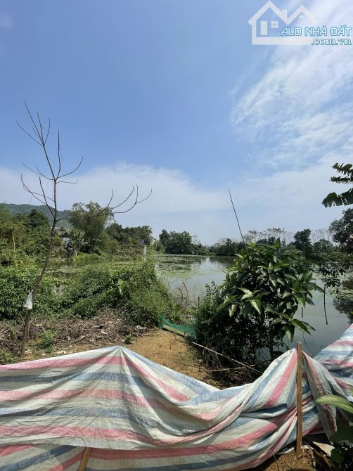 Bán gấp lô đất  bám hồ tại Lương Sơn có diện tích 668 full thổ cư - 2