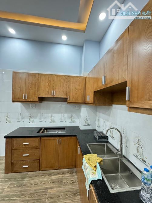 Ngộp ngân hàng bán gấp Gò Vấp,  DT 4x9m công nhận đủ, nhà vào ở ngay nhỉnh 4 tỷ - 2