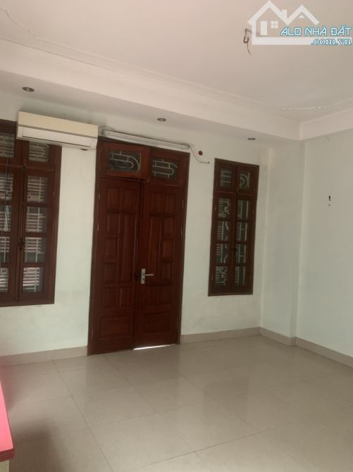 Cho thuê nhà X2A Yên Sở Hưng Thịnh 55 m2 x 4 tầng xe công vào được 12,5 triệu/tháng - 3