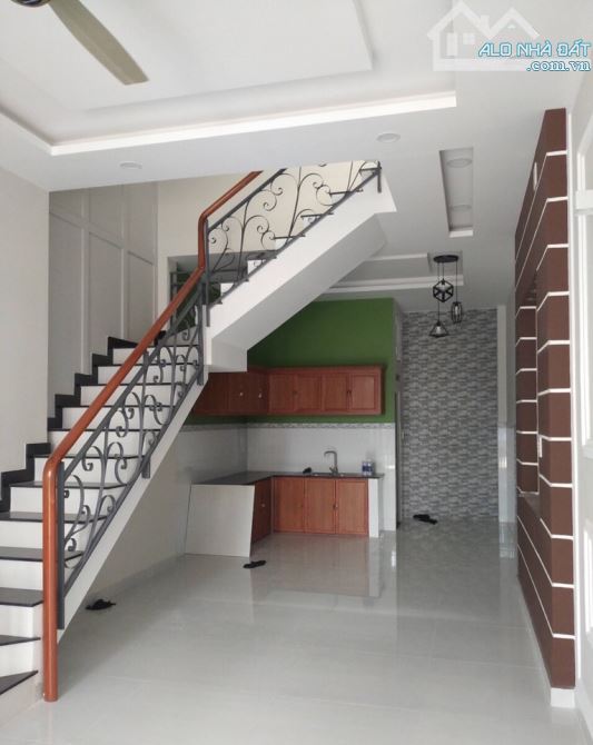 NHÀ MỚI HẺM XE HƠI Sát Mặt Tiền Lã Xuân Oai, 55m2, 3 Tầng, 3PN, Dân Trí Cao Nhỉnh 4 Tỷ - 4