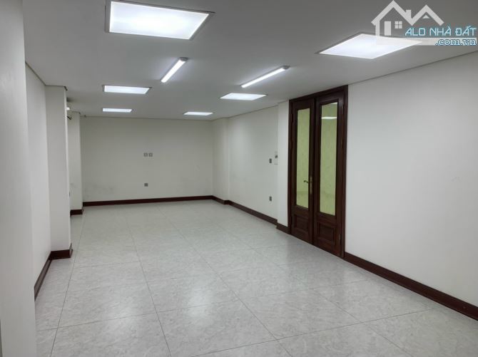 Cho thuê văn phòng thông sàn 96m², vị trí đắc địa, giá chỉ 13 triệu/tháng tại HDmon