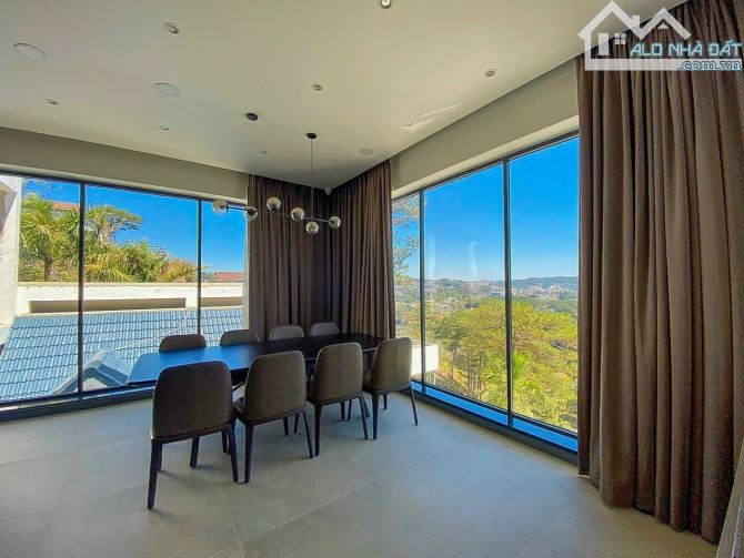 Bán cụm 4 căn biệt thự cao cấp Ba Tháng Tư P3 Đà Lạt view vô cực