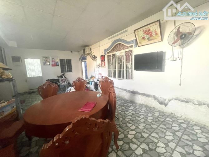VẠN NGƯỜI MÊ. NHÀ 2MẶT TIỀN LÔ GÓC TÊN LỬA SIÊU HIẾM 547M2, 3TẦNG 40P, DÒNG TIỀN 100TR. - 1