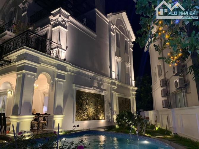 Bán Siêu biệt thự Vinhomes Hoa Sữa 400m2.5 tầng - Chủ gửi NH - Giảm chào 30 tỷ - 1