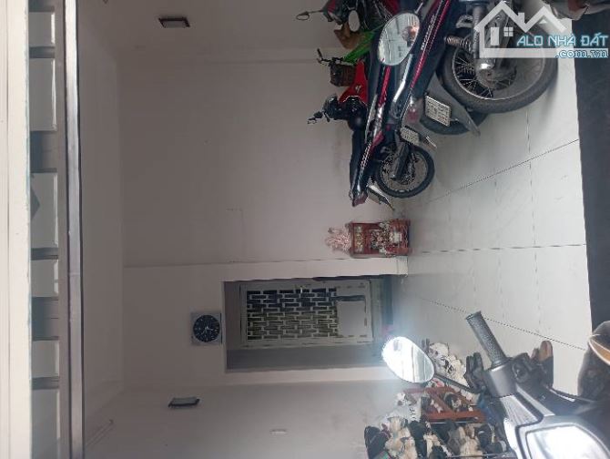 Quận 10, Ba Tháng Hai, gần mặt tiền, 87m2, 7 phòng, thu nhập 65 triệu - 3