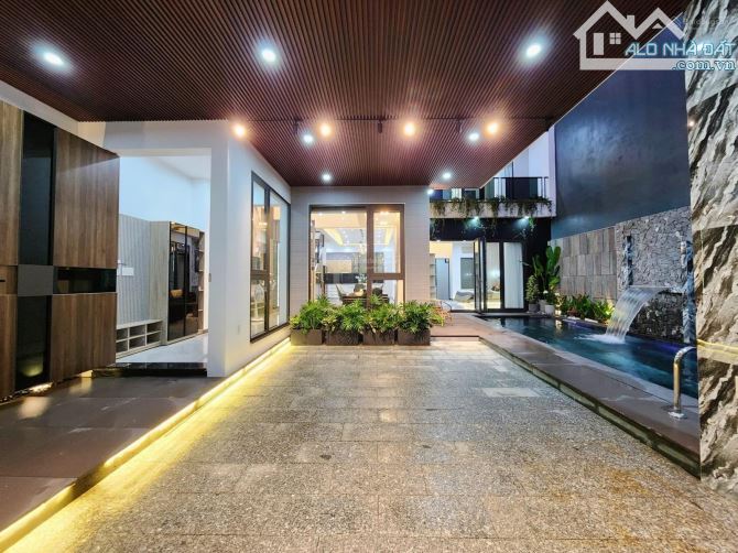 CHỦ CẦN BÁN GẤP CĂN VILLA KHU TT LIÊN CHIỂU - DT ĐẸP - NỘI THẤT SANG TRỌNG - SÁT BIỂN - 4
