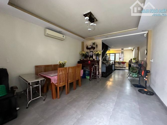 Bán nhà giá rẻ 19 tỷ, kết cấu hầm, trệt, 2.5 lầu, đường số 5, KDC Him Lam, p. Tân Hưng - 3