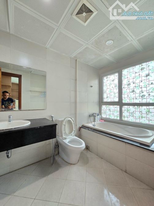 Bán chung cư 173 Xuân Thủy, Cầu Giấy, sổ đỏ, căn góc, 110m2, 3 phòng ngủ, 2 WC, 5.3 tỷ - 7