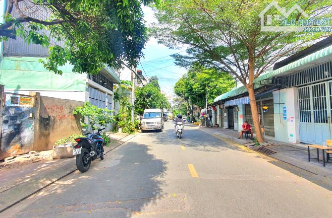 Bán đất mặt tiền kinh doanh đường 185 Phước Long B , Quận 9: 5 x 22= 111m2 - 1
