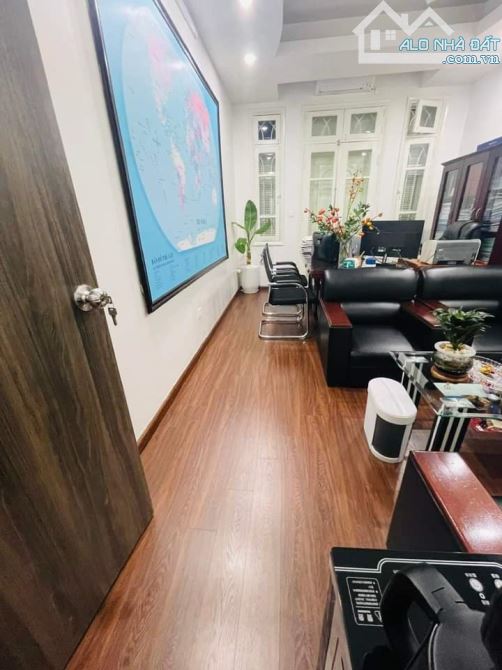 Gấp! Bán nhà mặt phố Đặng Thùy Trâm, Vỉa hè 3m, ô tô tránh đỗ, phân lô, 47m2 5T, 20.x tỷ - 1