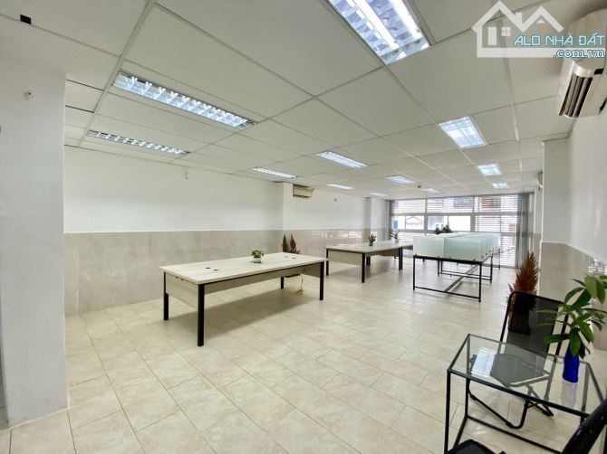 Cho Thuê Văn Phòng Đường Nguyễn Bá Tuyển, P12, Tân Bình. DT 80m2 Full nội thất - 16 triệu - 14