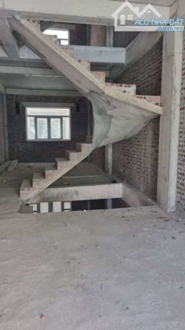 Bán nhà Geleximco Lê Trọng Tấn Biệt Thự 200m2 4 tầng mặt tiền 33m hơn 39 tỷ ô tô tránh vỉa - 2