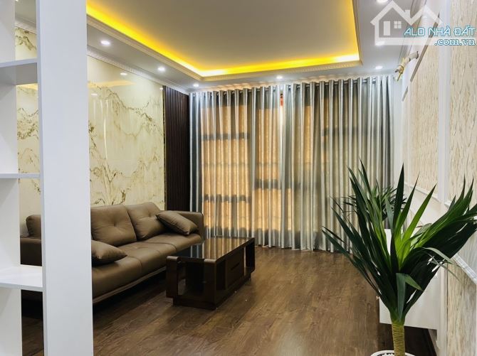 Bán nhà Ngọc Thụy, Long Biên 40m2, 7 Tầng, GARA, THANG MÁY, Ô TÔ TRÁNH, FULL ĐỒ. - 3