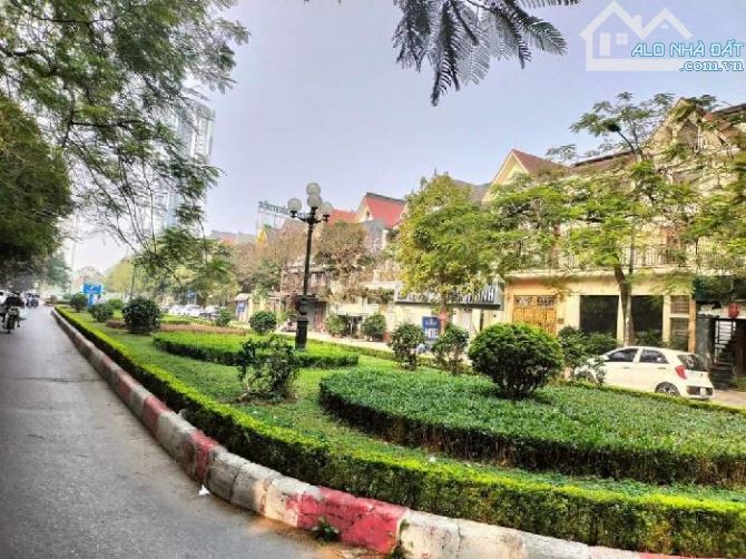 210M MẶT TIỀN 12M👉VIP HÀ ĐÔNG MP NGUYỄN KHUYẾN - ĐẲNG CẤP THƯỢNG LƯU - KD ĐỈNH - 3
