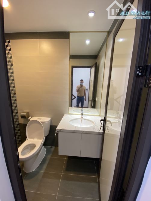 Bán Nhà Mặt Ngõ Đường Phạm Văn Đồng,  Dt 35m2, Ô Tô  Đậu Cửa,  Xây 5 Tầng,  Giá 4..6 Tỷ - 5