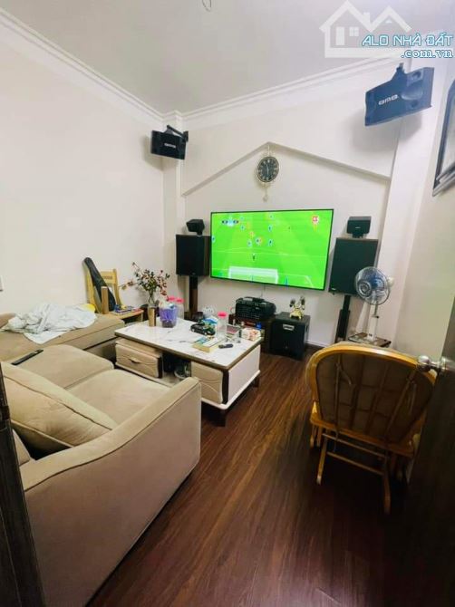 Gấp! Bán nhà mặt phố Đặng Thùy Trâm, Vỉa hè 3m, ô tô tránh đỗ, phân lô, 47m2 5T, 20.x tỷ - 8