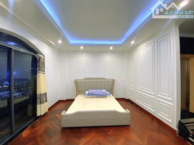 Mặt phố Nguyễn Khang Tòa nhà 9 tầng thang máy vỉa hè rộng. - 9