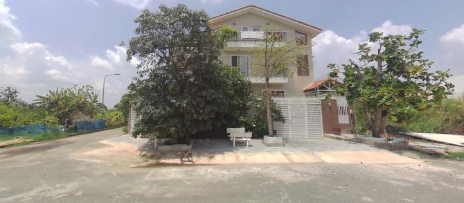 CẦN BÁN GẤP LÔ ĐẤT 200M2 NGAY ĐƯỜNG PHẠM HÙNG. GIÁ 70 TRIỆU/M2