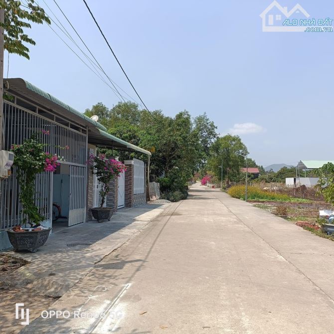 Cắt lỗ 30% vị trí đẹp khu Châu Pha sát trục chính