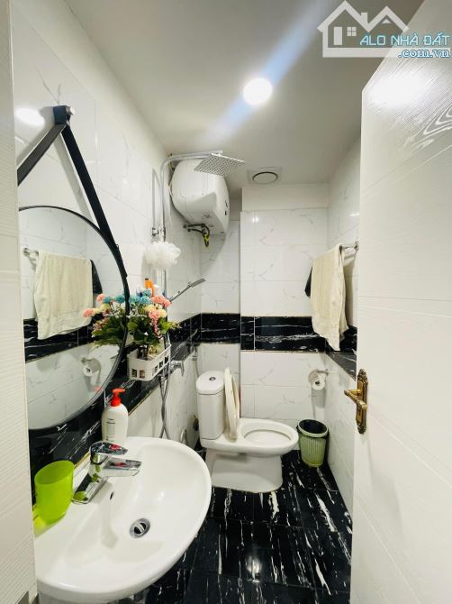 PENTHOUSE ĐẲNG CẤP THƯỢNG LƯU - DÒNG TIỀN TỰ KHAI THÁC 400TR/THÁNG - TƯƠNG LAI MẶT PHỐ - 10