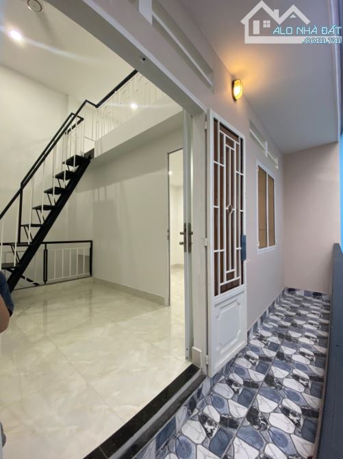 Nhà mới xinh đẹp, 1 trệt, 1 lầu Chu Văn An, P12, 28m2, 3.25 tỷ TL - 1