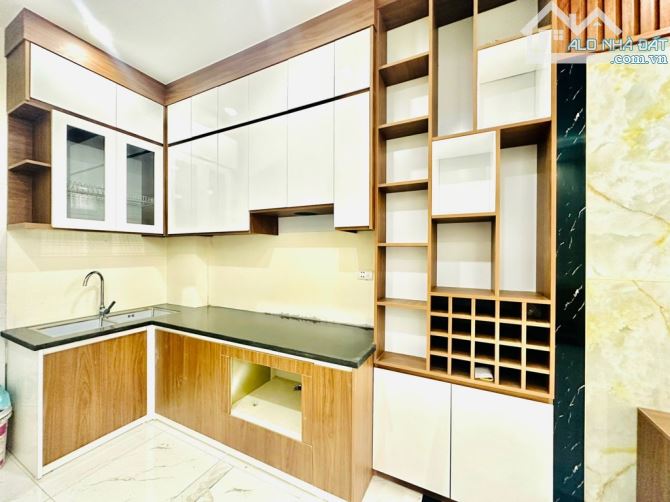 Bán Nhà Yên Duyên, 24m2, 5 Tầng, Giá 3.65 Tỷ, Ba Gác Đỗ Cửa - 1