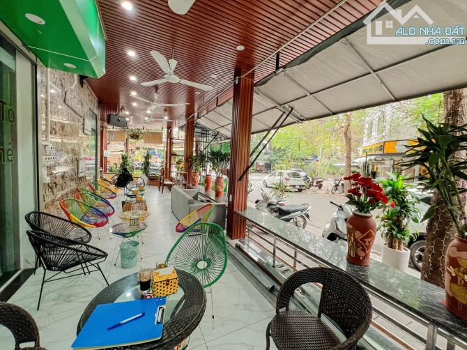 Bán Nhà KĐT Lacasta  Văn Phú .Lô góc 2 vỉa hè. 2 Mặt ô tô dừng đỗ.DT 102m2 x 5T. MT 22m - 2