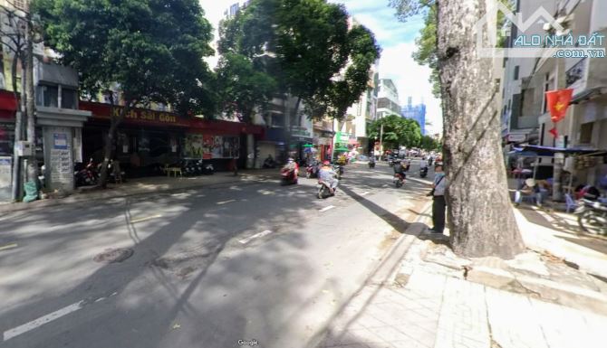 CẦN BÁN GẤP LÔ ĐẤT 200M2 NGAY ĐƯỜNG PHẠM HÙNG. GIÁ 70 TRIỆU/M2 - 5